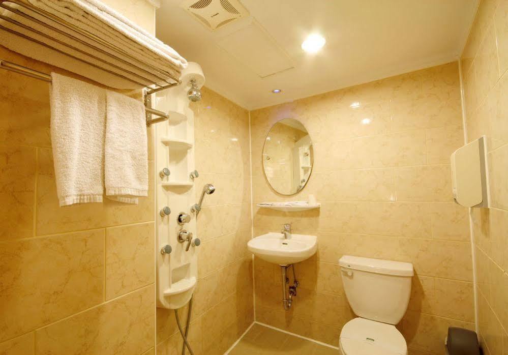 Kindness Hotel Weiwuying Kaohsziung Kültér fotó